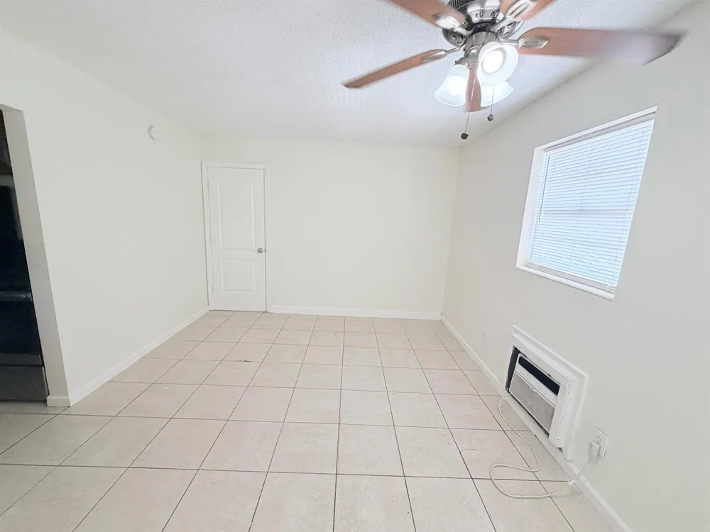 3030 NW 43rd Terrace #207 Lauderdale Lakes, FL 33313