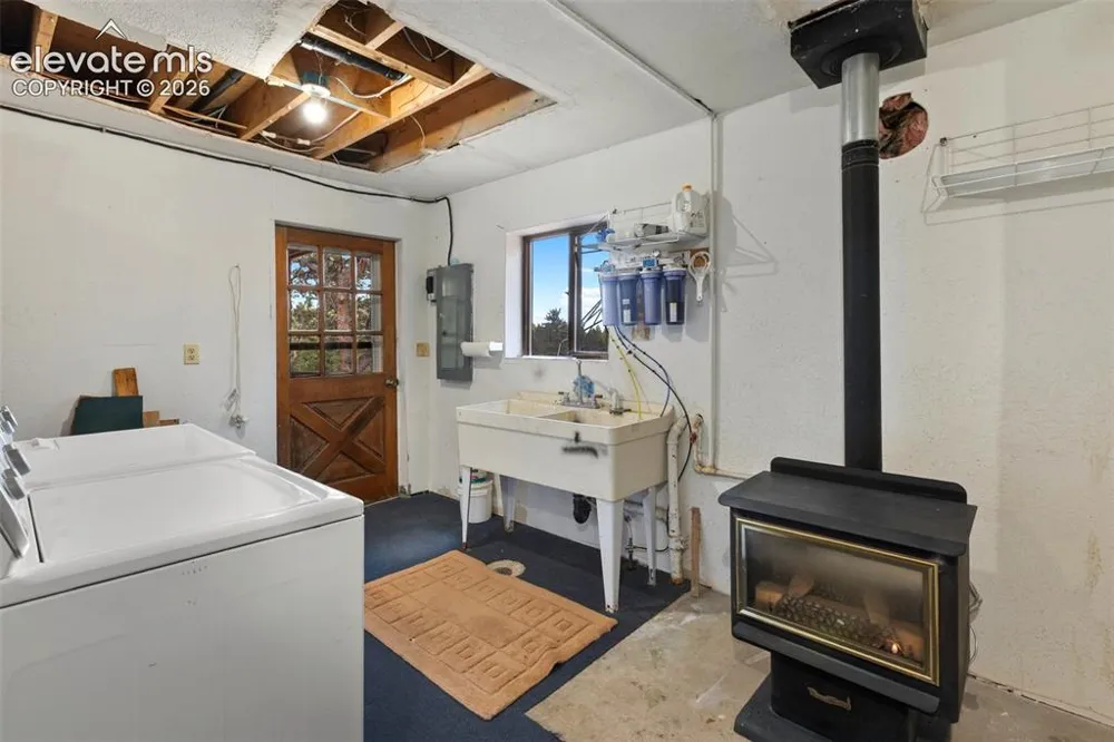 124 Cradle Lake Drive Divide, CO 80814