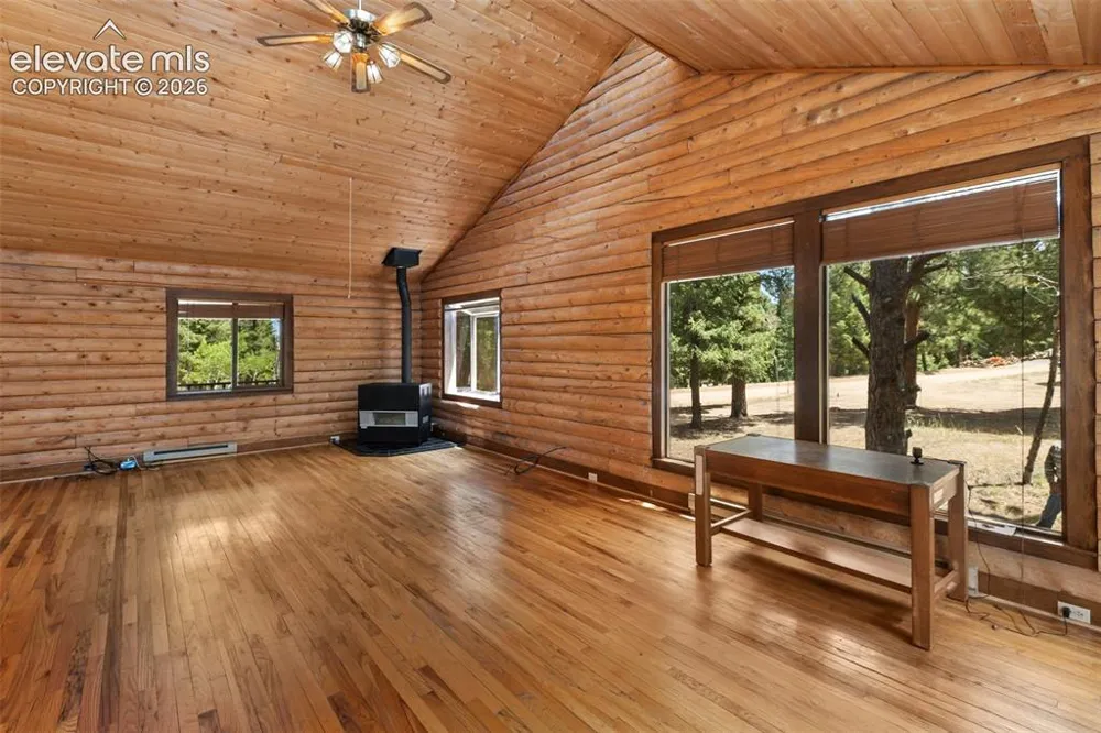 124 Cradle Lake Drive Divide, CO 80814