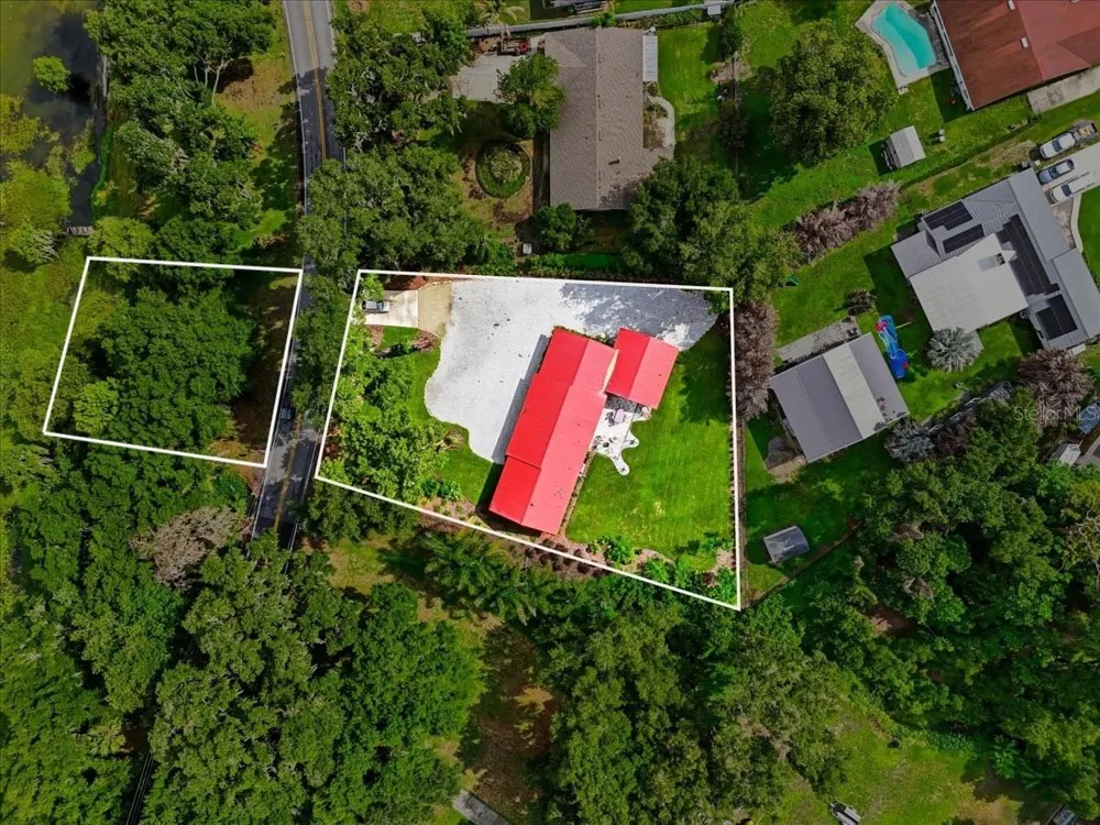 2072 LAKE ARIANA BOULEVARD Auburndale, FL 33823