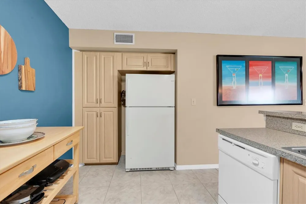 6000 BAHIA DEL MAR CIRCLE #131 St Petersburg, FL 33715