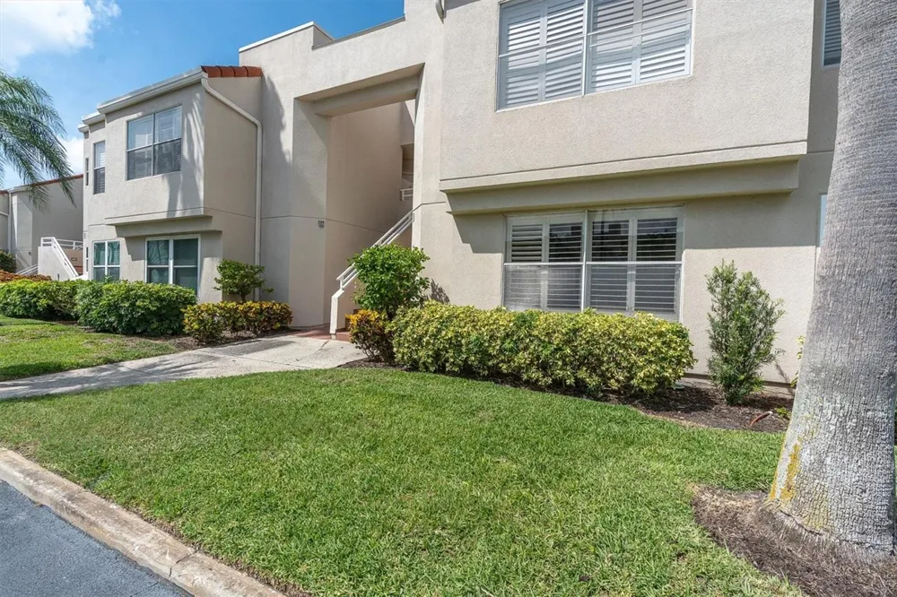 6000 BAHIA DEL MAR CIRCLE #131 St Petersburg, FL 33715