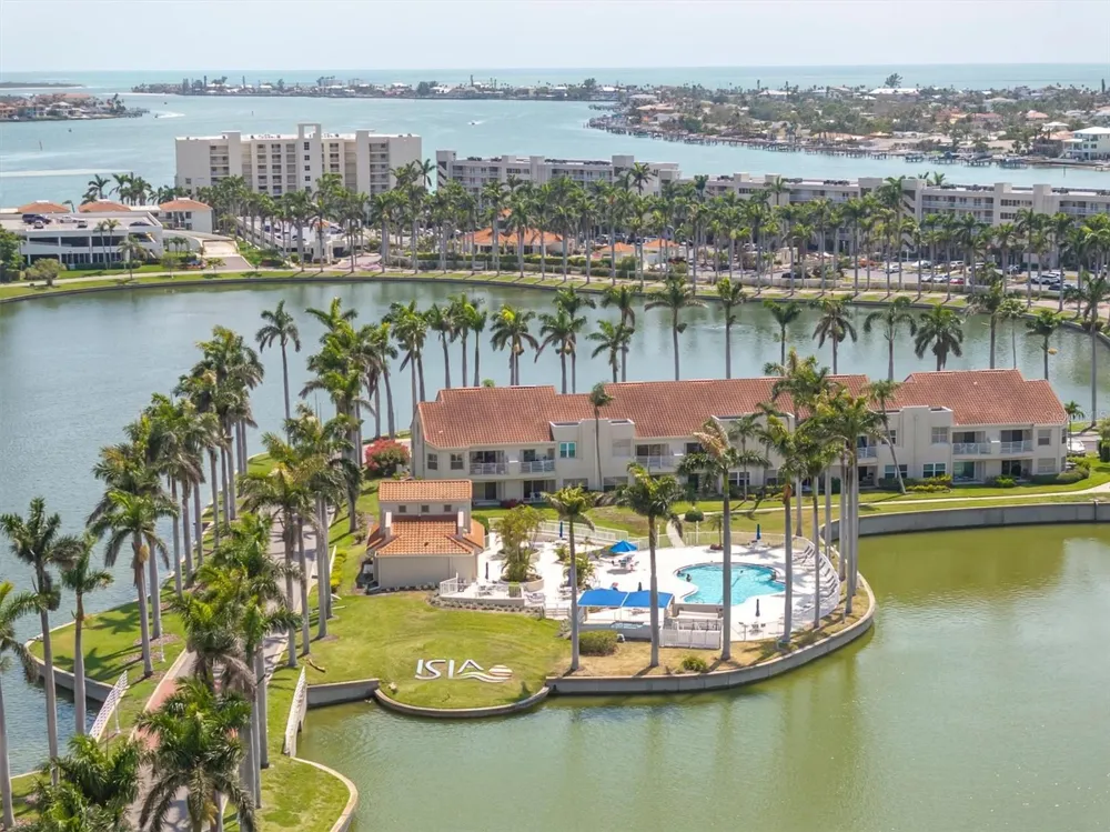 6000 BAHIA DEL MAR CIRCLE #131 St Petersburg, FL 33715