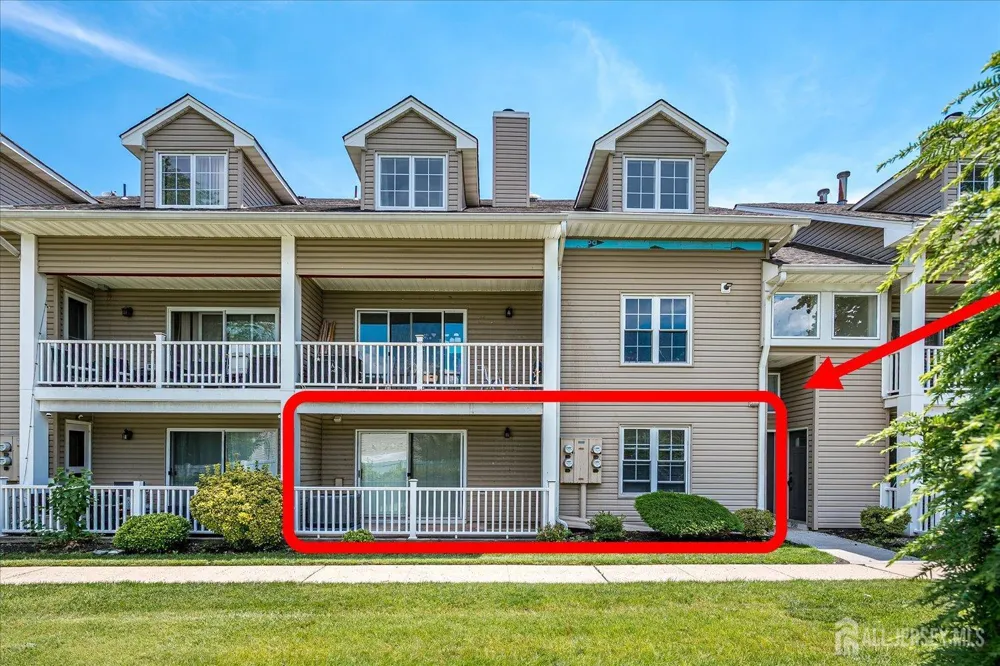 906 Montague Avenue Iselin, NJ 08830