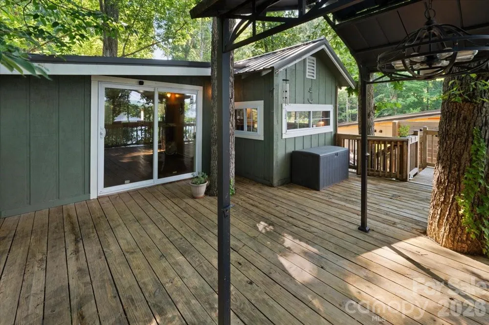 263 Lakewood Circle Troy, NC 27371
