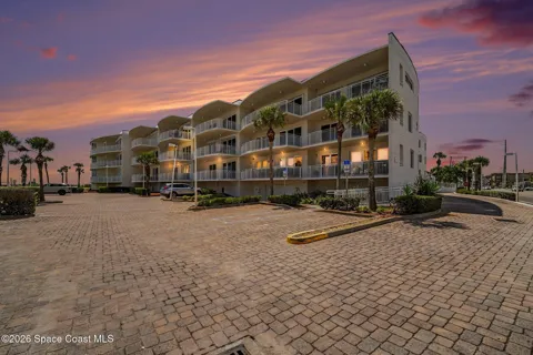 601 Miramar Avenue #108