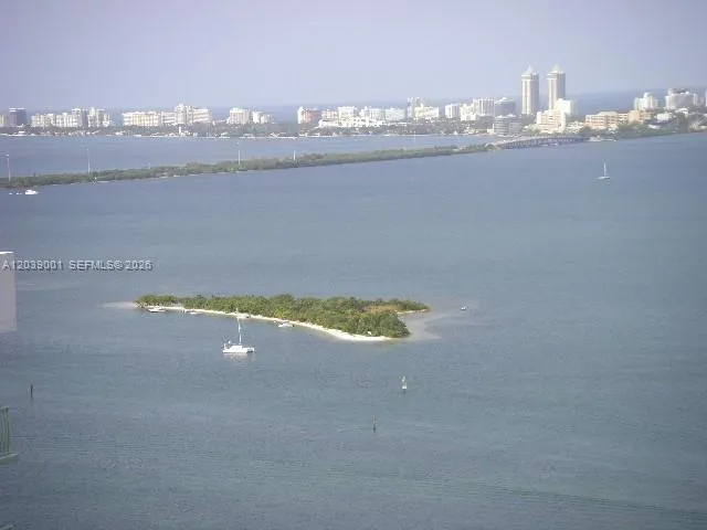 1750 Bayshore Dr #3907 Miami, FL 33132