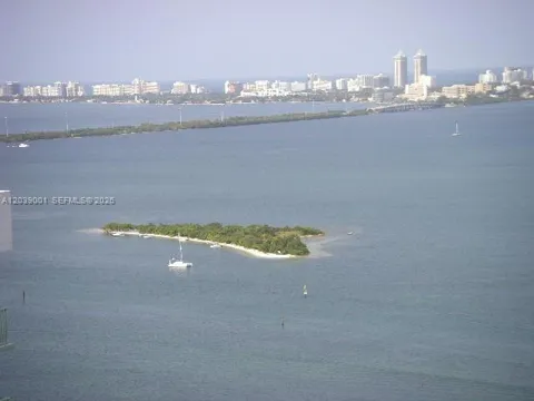1750 Bayshore Dr #3907