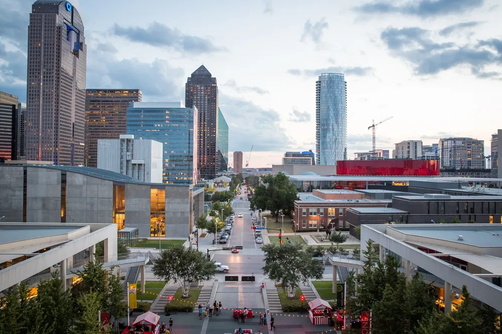 1717 Arts Plaza #2112 Dallas, TX 75201
