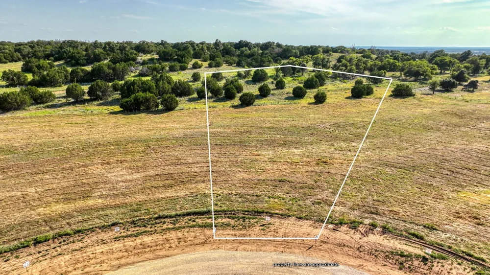 Three Quarter Loop Poolville, TX 76487