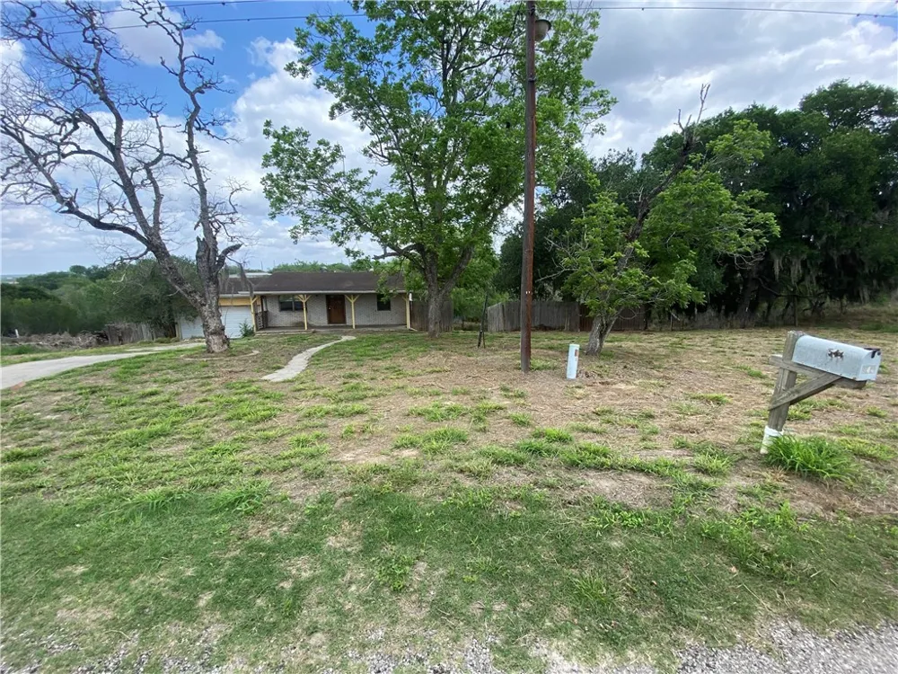544 S Vista Drive Sandia, TX 78383