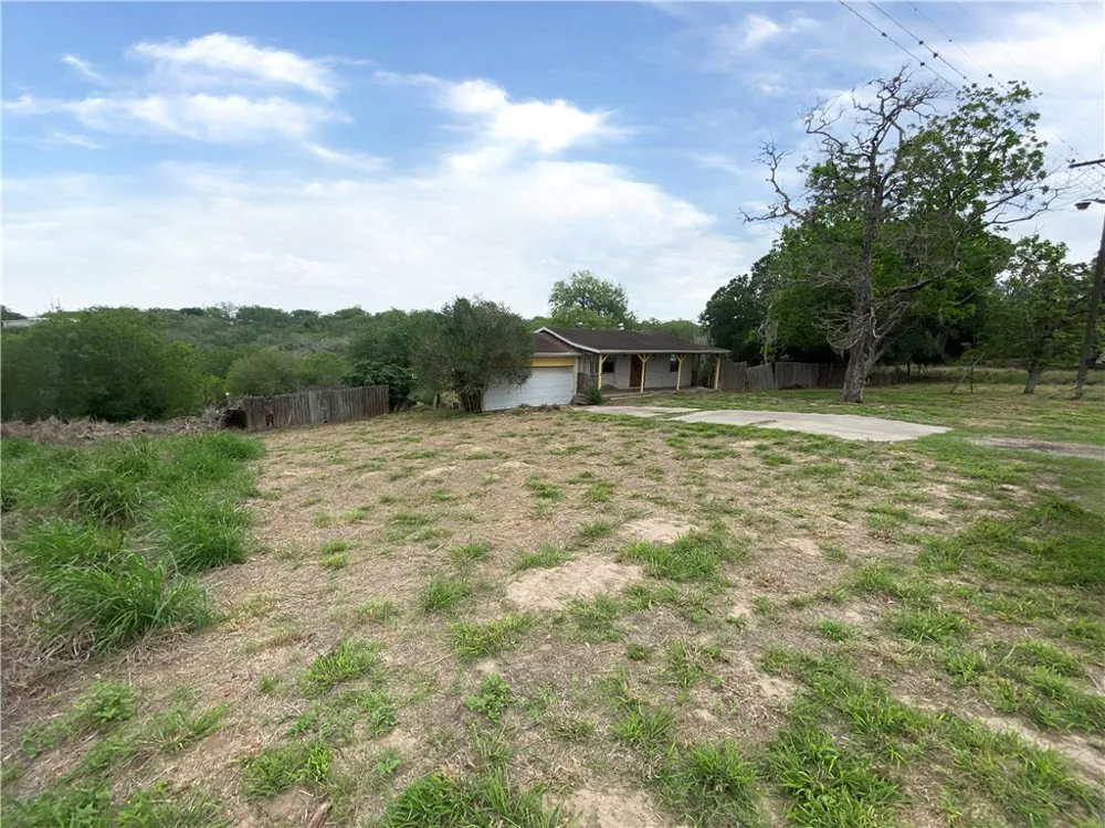 544 S Vista Drive Sandia, TX 78383