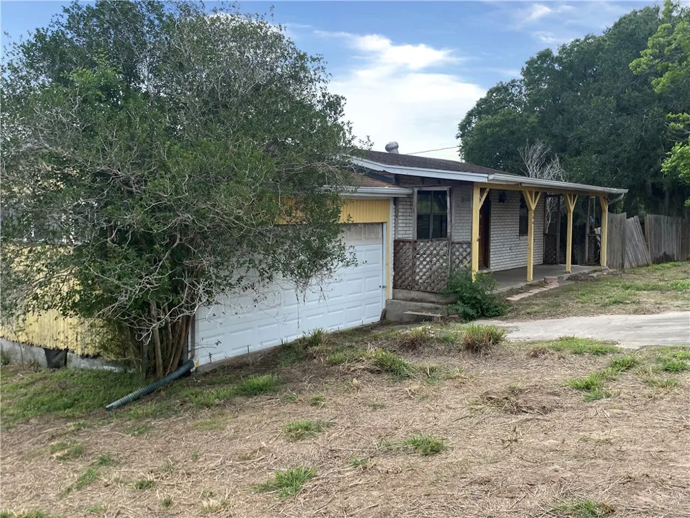 544 S Vista Drive Sandia, TX 78383