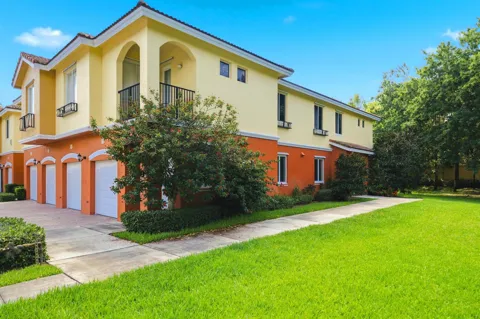 58 SE Palermo Court #104