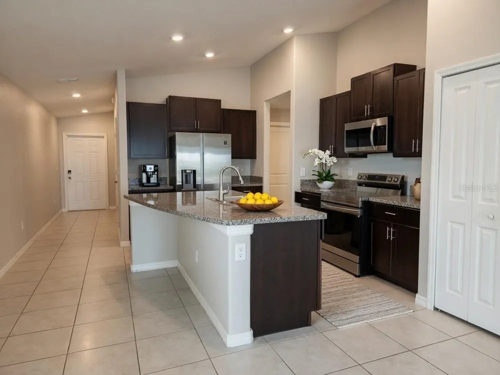 838 OLIVE CONCH STREET Ruskin, FL 33570