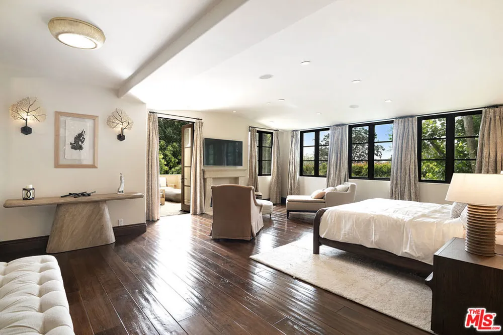 1221 Minorca Drive Pacific Palisades, CA 90272