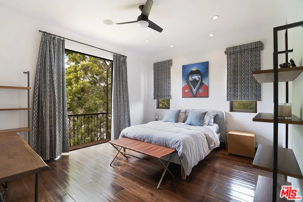 1221 Minorca Drive Pacific Palisades, CA 90272