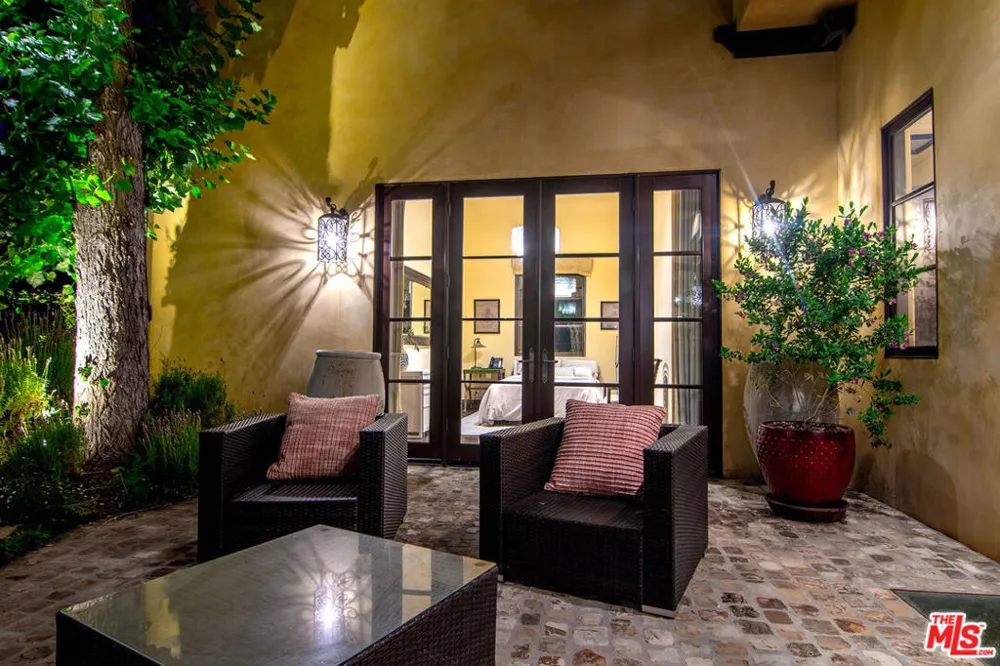 1221 Minorca Drive Pacific Palisades, CA 90272