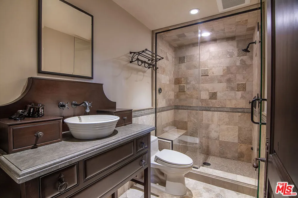1221 Minorca Drive Pacific Palisades, CA 90272