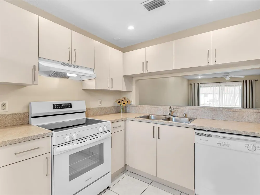 299 NW 36th Avenue Deerfield Beach, FL 33442