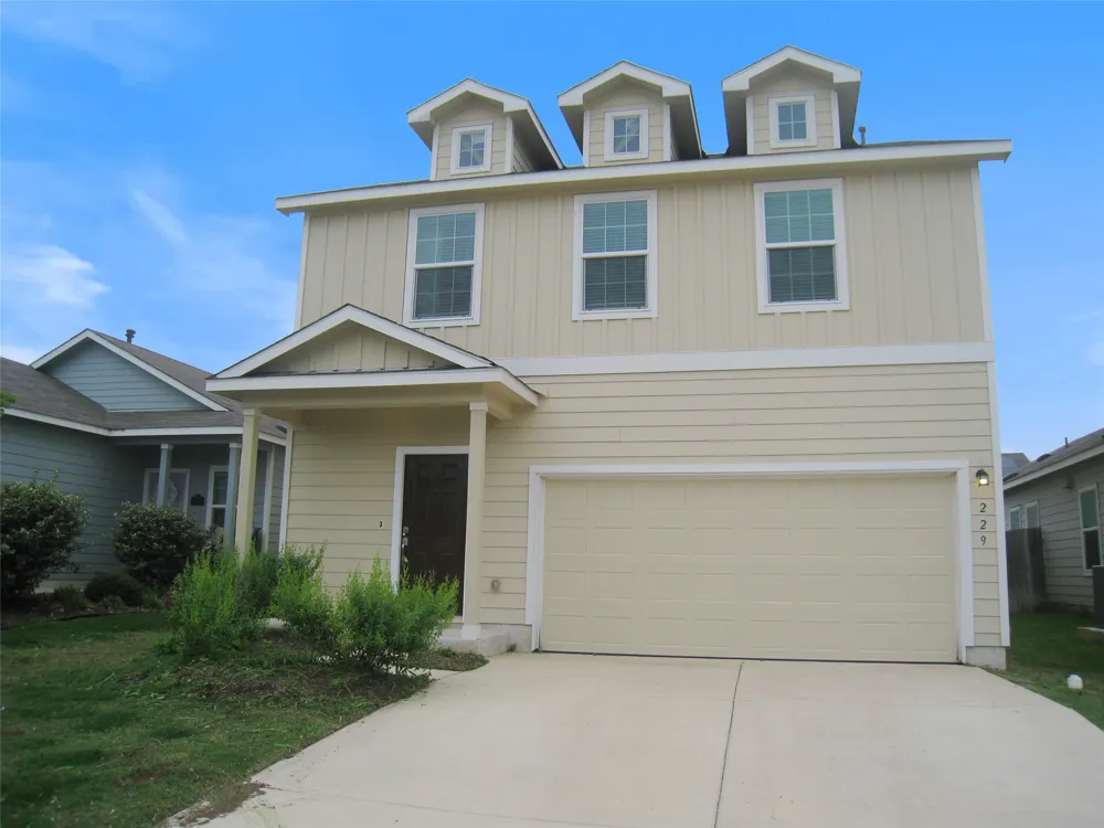 229 GEODE Glen Maxwell, TX 78656