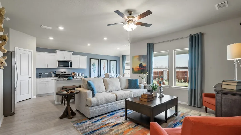 920 PARKVISTA DRIVE Cleburne, TX 76031