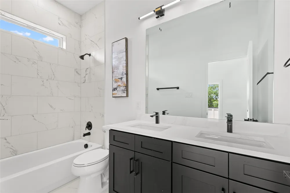 520 Woodbine Avenue Dallas, TX 75203