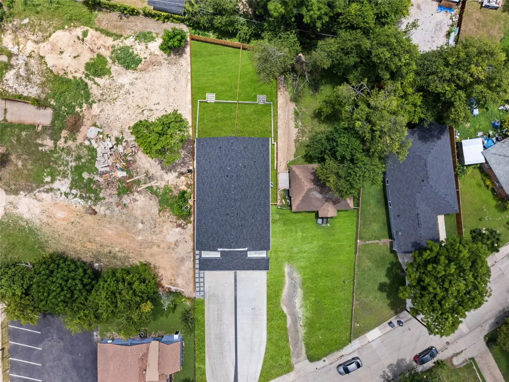 520 Woodbine Avenue Dallas, TX 75203