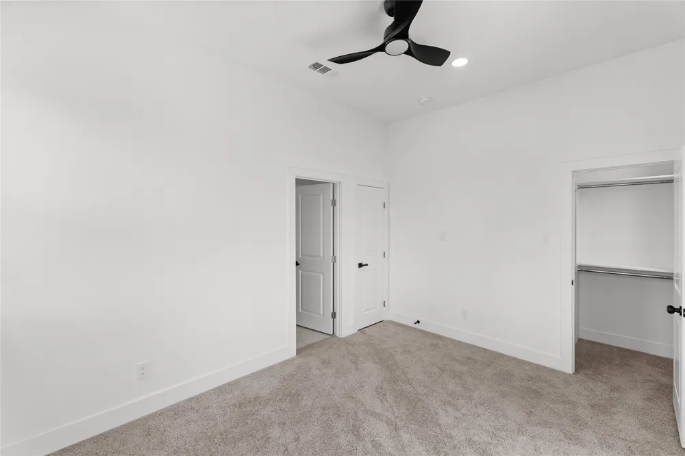 520 Woodbine Avenue Dallas, TX 75203