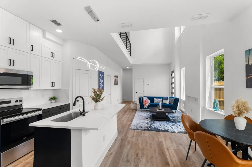 520 Woodbine Avenue Dallas, TX 75203