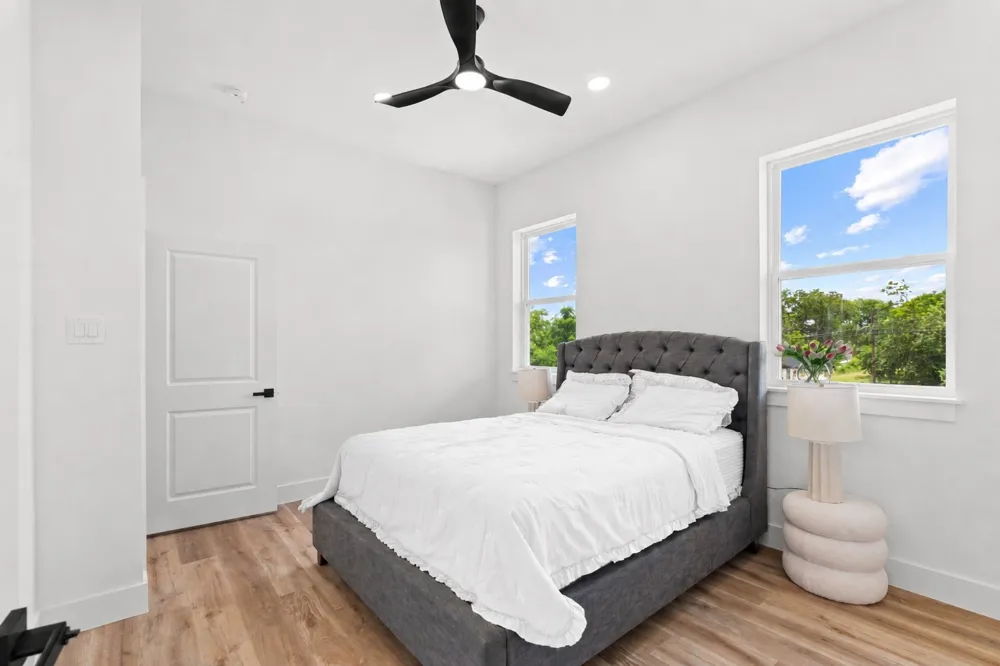 520 Woodbine Avenue Dallas, TX 75203