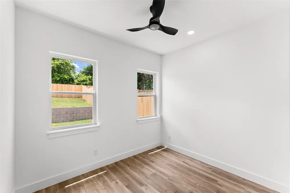 520 Woodbine Avenue Dallas, TX 75203