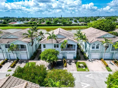3133 Laurel Ridge Circle