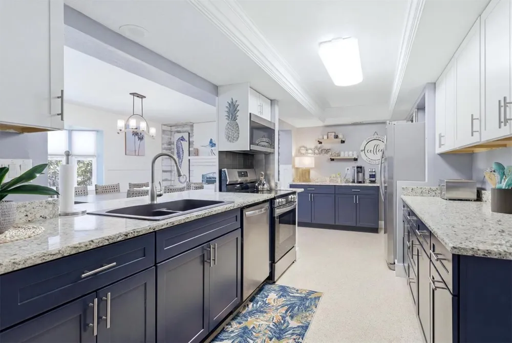 5128 OXFORD DRIVE Sarasota, FL 34242