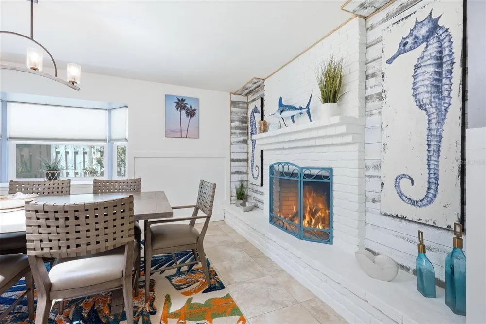 5128 OXFORD DRIVE Sarasota, FL 34242