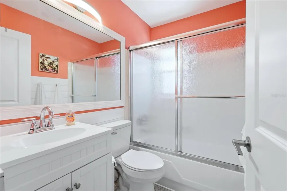5128 OXFORD DRIVE Sarasota, FL 34242