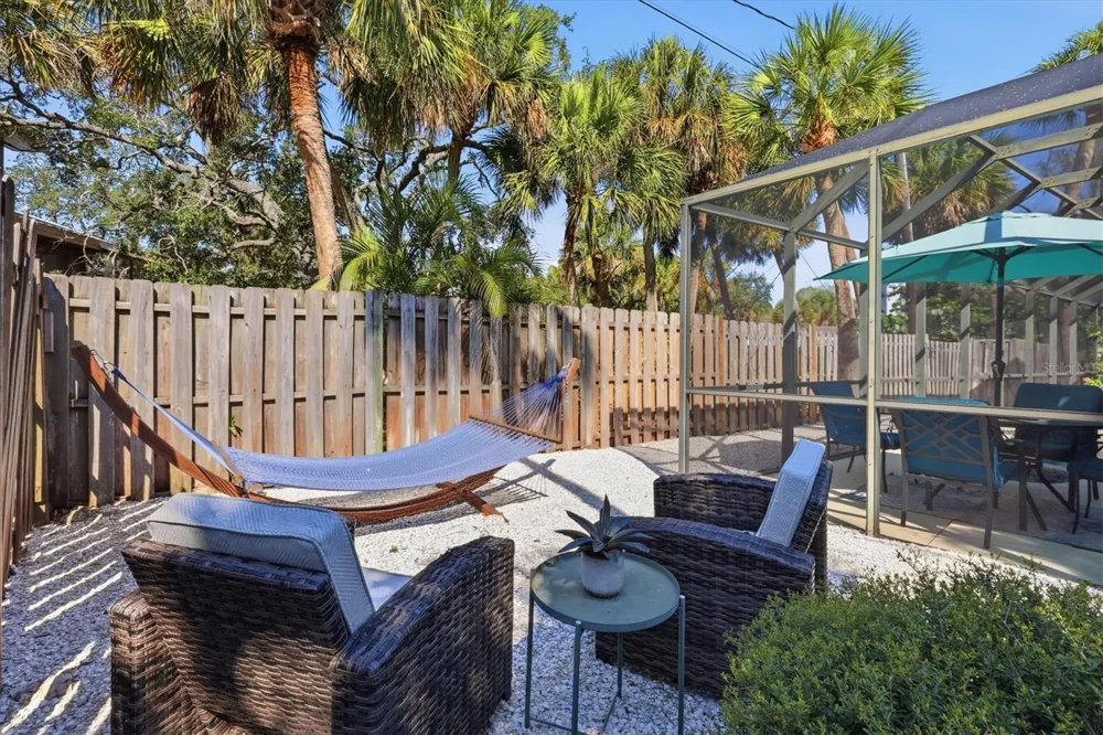 5128 OXFORD DRIVE Sarasota, FL 34242