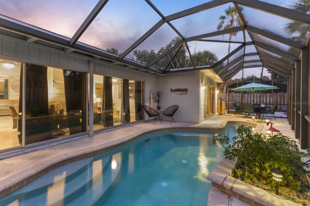 5128 OXFORD DRIVE Sarasota, FL 34242