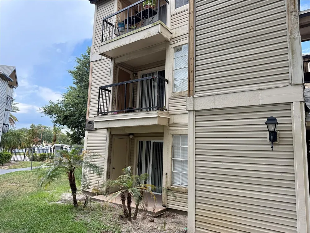 1964 LAKE ATRIUMS CIRCLE #171 Orlando, FL 32839