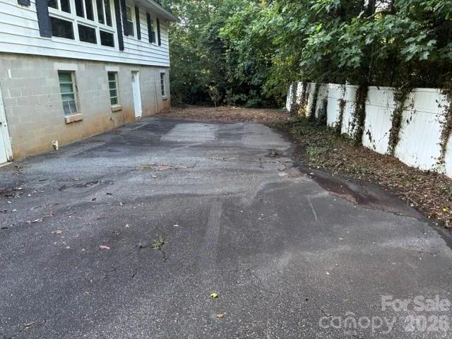 255 Glengarnock Road Tryon, NC 28782
