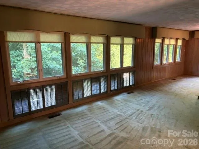 255 Glengarnock Road Tryon, NC 28782
