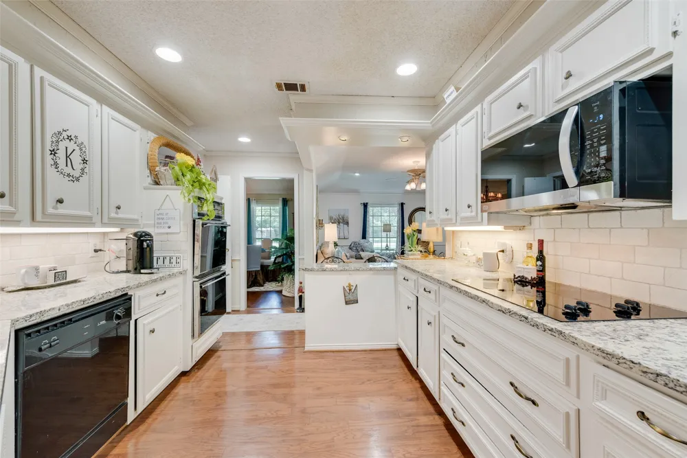 101 Greenway Street Sunnyvale, TX 75182