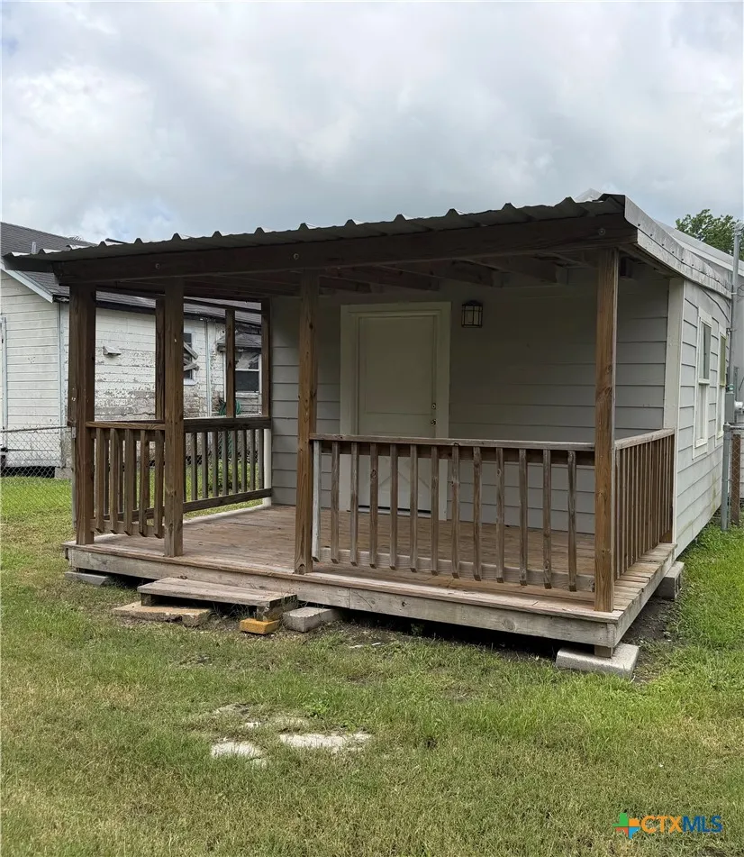 801 E Park Avenue Victoria, TX 77901