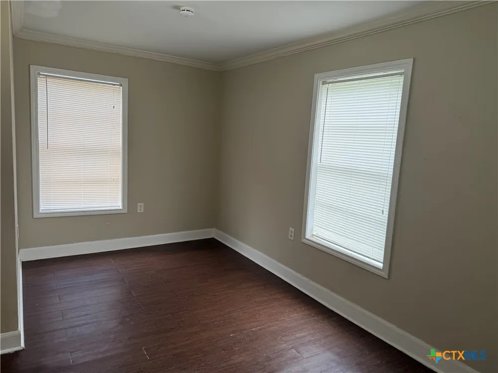 801 E Park Avenue Victoria, TX 77901