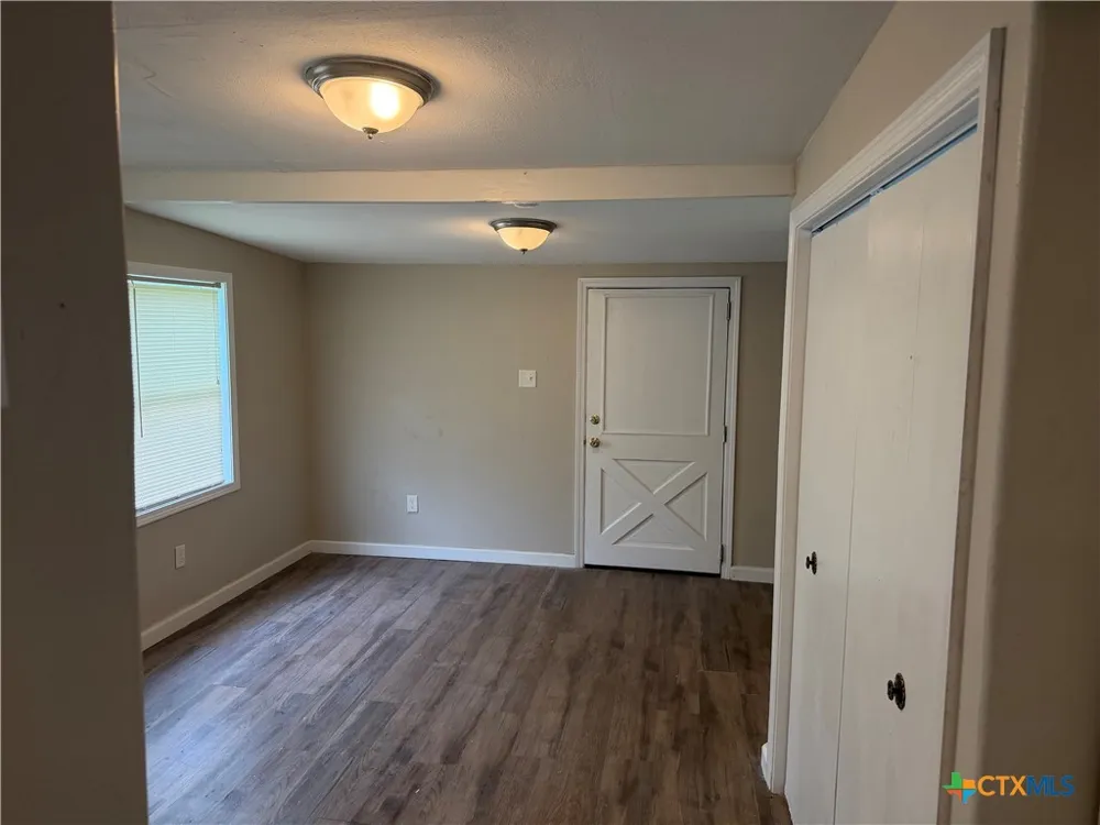 801 E Park Avenue Victoria, TX 77901