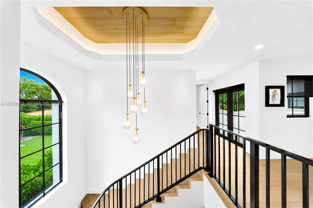 5111 Alhambra Cir Coral Gables, FL 33146