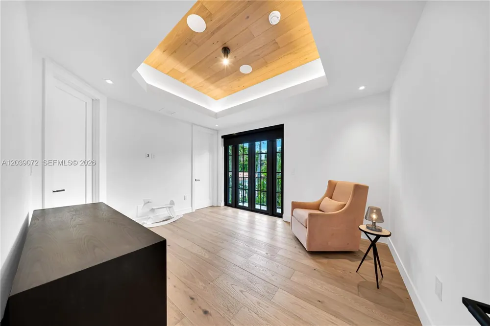 5111 Alhambra Cir Coral Gables, FL 33146
