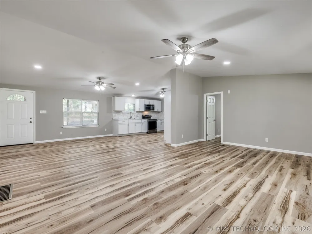 421065 E 1174 ROAD Eufaula, OK 74432