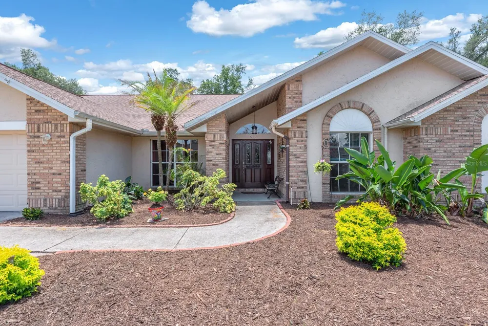 621 PENN NATIONAL ROAD Seffner, FL 33584
