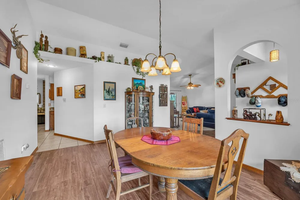621 PENN NATIONAL ROAD Seffner, FL 33584